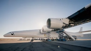 Фото: Опубликовано видео испытаний самого большого самолёта в мире  1