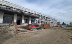 Ремонт кузбасской школы оказался под угрозой срыва из-за нехватки денег и людей