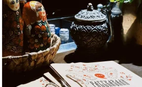 От стейков до редких треков: как в Кемерове меняют формат караоке-вечеров