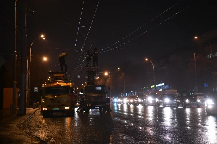 Фото: В КЭТК прокомментировали ситуацию с простоем троллейбусов на двух проспектах Кемерова 2