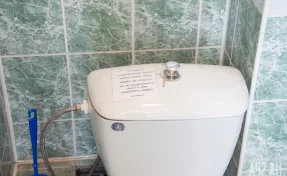 Историческое здание в центре Кемерова затопило фекалиями