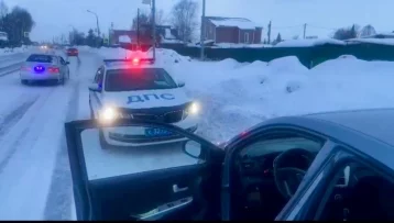Фото: Водитель в наркотическом опьянении был пойман за рулём авто без номеров под Новокузнецком 1