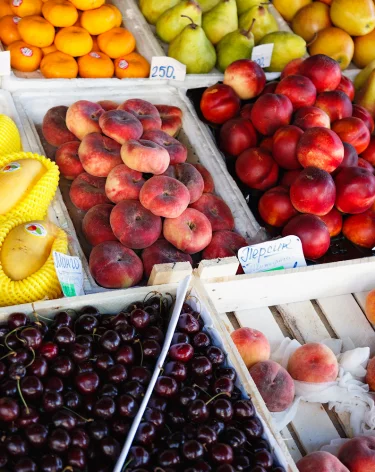 Врачи назвали фрукты, снимающие сухость кожи в холодную погоду 