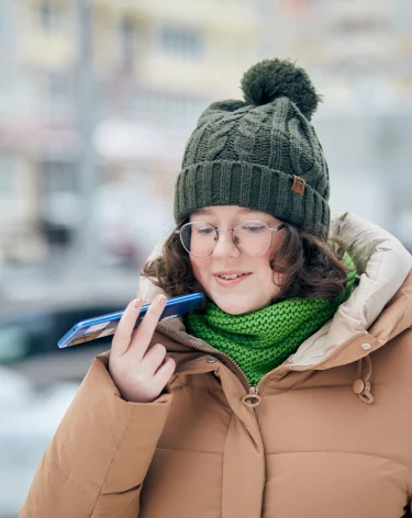 С паспортом в руках и интернетом в кармане: новый проект Yota для подростков