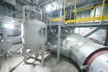 Фото: Снизит выбросы: в Новокузнецке запустили новую систему газоочистки на алюминиевом заводе 2