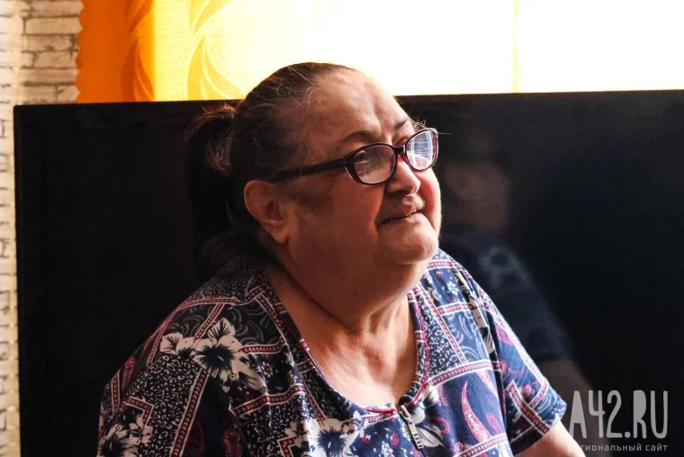 Фото: Мёртвые котята, остывшие батареи и угрозы дворнику ножом: как живут в кемеровском общежитии в Кировском районе 35