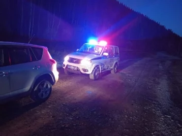 Фото: В Кузбассе 16-летний водитель автомобиля устроил гонки с полицейскими 1