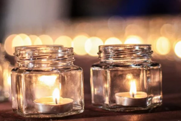 В Якутске похоронили вдову и сына известного политика, в их убийстве подозревается 16-летняя дочь