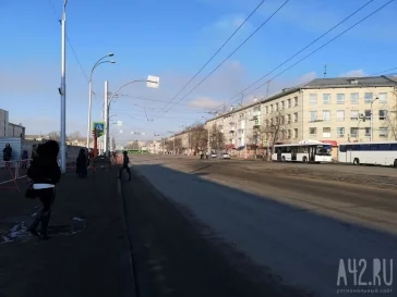 Фото: Из-за годовщины трагедии в «Зимней вишне» в Кемерове перекрыли проспект Ленина 2
