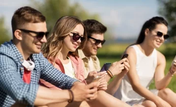 Фото: Клиенты Tele2 могут порекомендовать оператора друзьям и получить до 2000 рублей 1