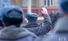 Кузбассовец ударил полицейского за просьбу об успокоении