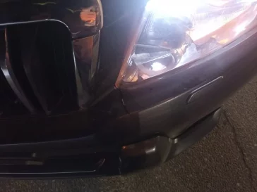 Фото: В Новокузнецке внедорожник сбил двух пешеходов 1