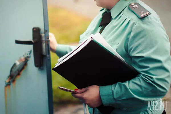 Кузбассовец украл у знакомого со счёта 850 000 рублей и купил себе кресло