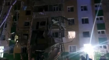 Фото: В Нижневартовске обрушились два этажа  в пятиэтажке из-за взрыва газа 1