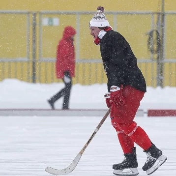 Фото: В клубе НХЛ заявили о готовности «сжечь» год контракта кузбасского хоккеиста Капризова 1
