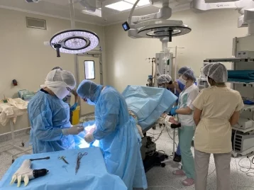 Фото: В новой больнице Междуреченска начал работать редкий специалист с уникальной методикой лечения заболеваний стопы 1