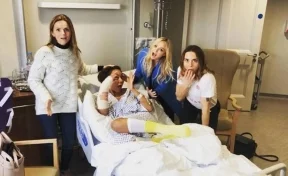 Одна из участниц Spice Girls сломала рёбра, упав с лестницы
