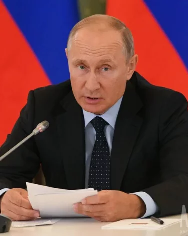 Путин проводит переговоры с Жапаровым