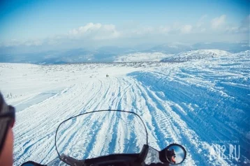 Фото: Кузбассовцам рассказали, чем опасна езда на снегоходах по льду 1
