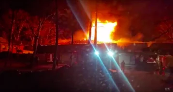 Фото: Появилось видео горящего в Кемерове пивзавода 1
