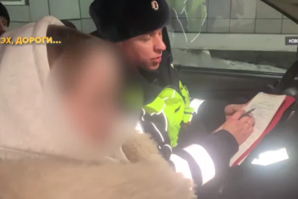 В Новокузнецке две девочки-подростка устроили ночную поездку на автомобиле 