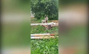 Топкинцы остались без горячей воды из-за повреждения сети в результате ДТП