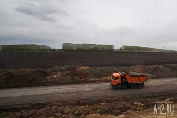 В Кузбассе сотрудник компании «Автодор» погиб во время рабочей смены