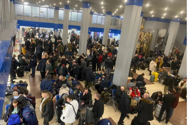 Коллапс в аэропорту Норильска: отменены все рейсы, вылета ждут 700 человек