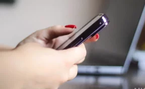 Мошенники с помощью нейросети создают поддельные голоса детей и звонят родителям