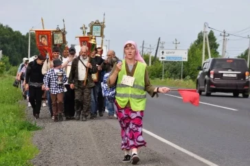 Фото: В Кузбассе стартовал Феодоровский крестный ход, паломники пройдут пешком 160 км 3