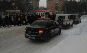 «На месте работает полиция и Рогвардия»: в Кемерове из КузГТУ эвакуировали студентов