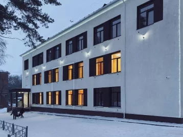 Фото: В Кузбассе подрядчик оштрафован на 1,8 млн рублей за срыв капремонта школы 1