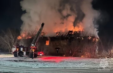 Фото: МЧС: площадь пожара в Рудничном районе Кемерова составила 360 квадратных метров 3