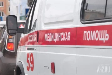 Фото: Очевидцы: такси врезалось в подростка на мотоцикле в кузбасском городе 1