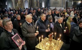  В Кузбассе прошла панихида по погибшим в «Зимней вишне»