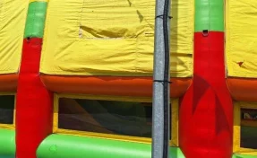 В Кузбассе ушло в суд дело о дырявом батуте, на котором получил травму 7-летний мальчик