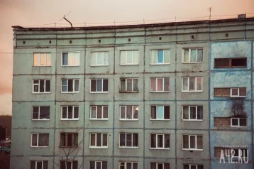 Фото: Кузбассовец шутя уронил свою девушку с балкона 1