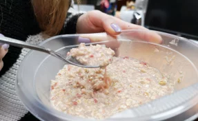 Врач рассказала, что съесть перед выходом на холод, чтобы было тепло