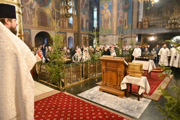 В храмах Кемеровской епархии прошли молебны против абортов