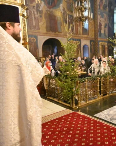 В храмах Кемеровской епархии прошли молебны против абортов