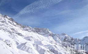 В Калифорнии группа лыжников попала под лавину в горах: 10 человек пропали без вести