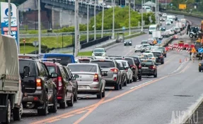 В Кемерове на время отключат светофор на Кузбасском мосту