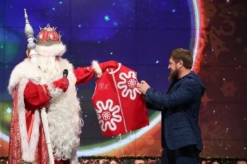 Фото: Главный Дед Мороз России назначил своим помощником Кадырова 1