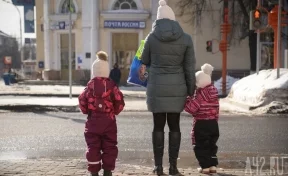 Уехавший в зону СВО россиянин пожаловался, что жена спрятала от него детей