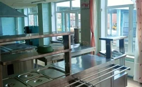 В Кузбассе закрыли столовую из-за четырёх случаев острой кишечной инфекции