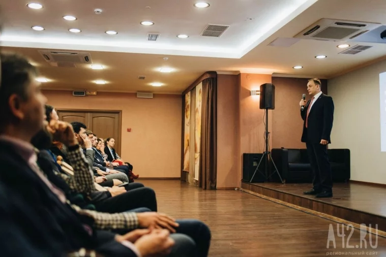 Фото: «Мы всегда ждём предпринимателей»: как прошла конференция по ВЭД в Кузбассе 35
