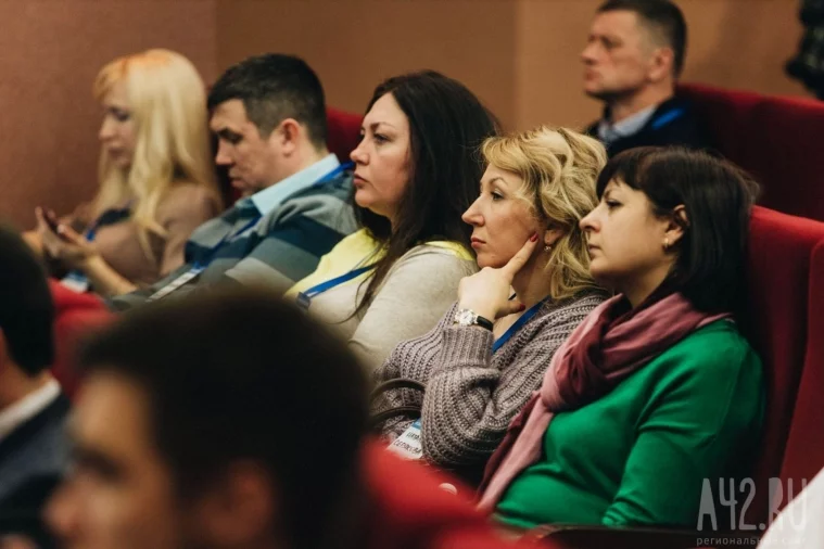 Фото: «Мы всегда ждём предпринимателей»: как прошла конференция по ВЭД в Кузбассе 37